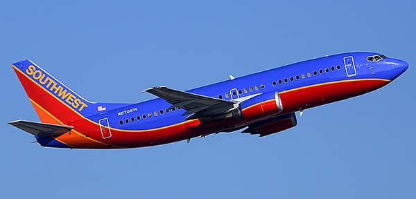 Southwest Boeing 737-3G7 N670SW, Phoenix Sky Harbor, December 22, 2014